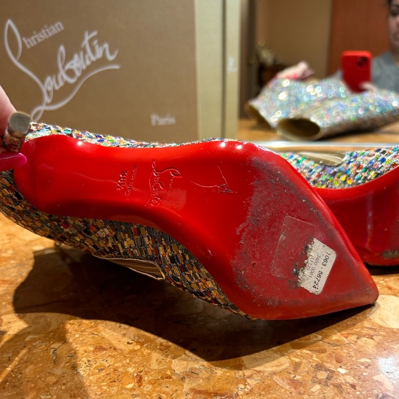 COPY - CHRISTIAN LOUBOUTIN HILLS - Picture 11 of 15